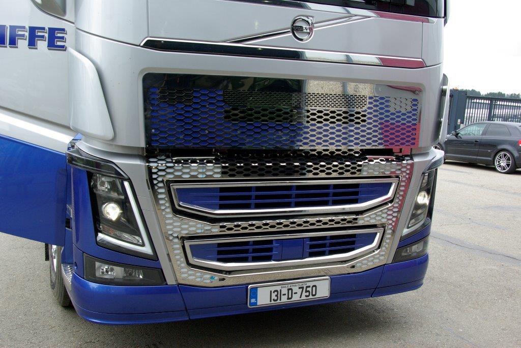 Product Image for Grill passande Volvo FH V.4,i rostfritt stål.