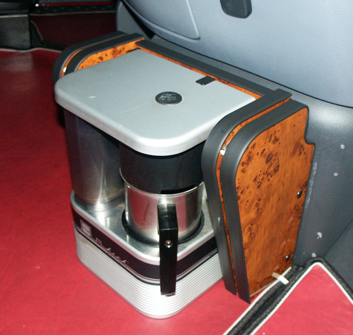 Product Image for Bord passande mb actros 03- trä,mittbord