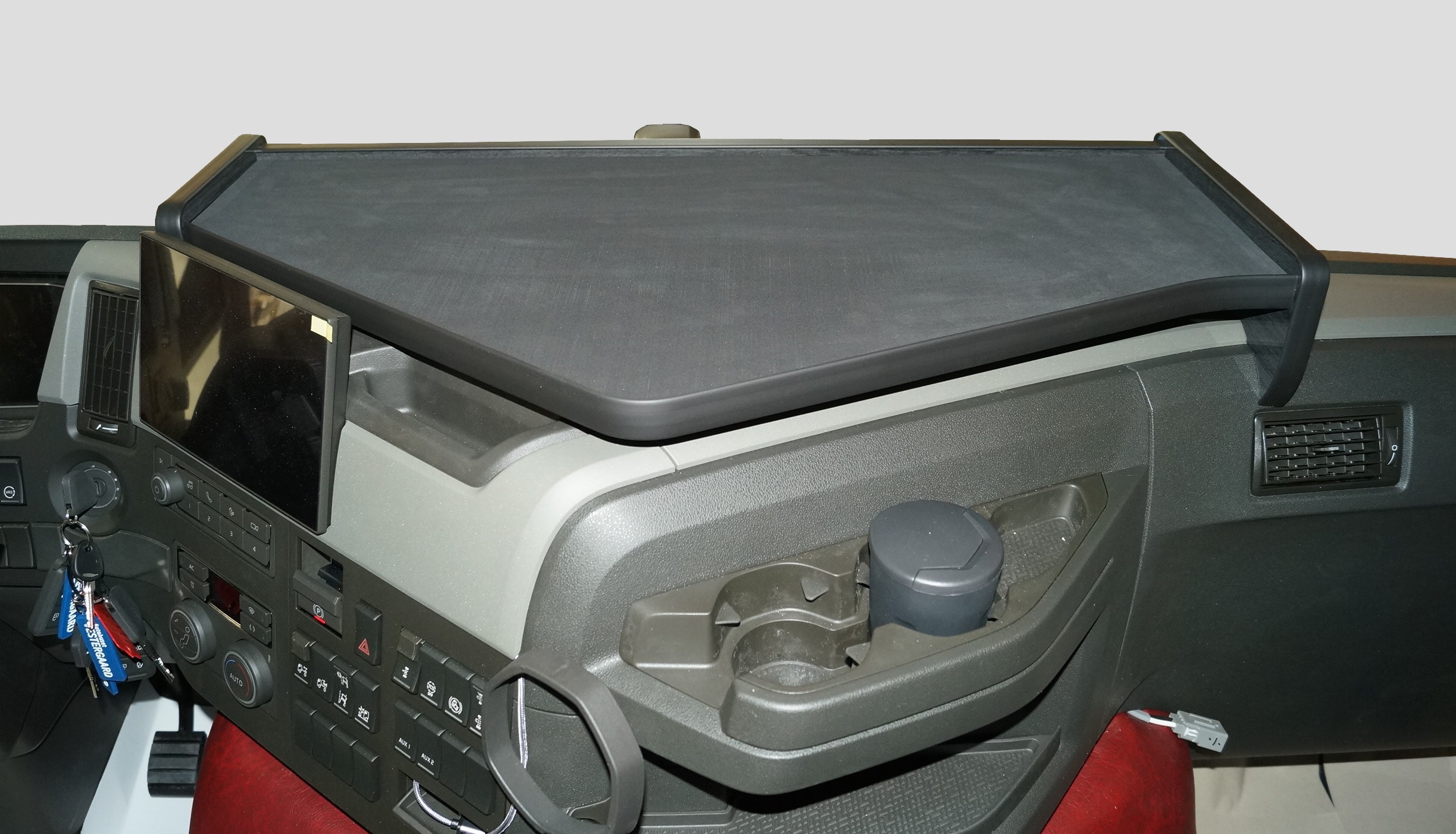 Product Image for Bord passande volvo fm/x5 förare 2021,titan.