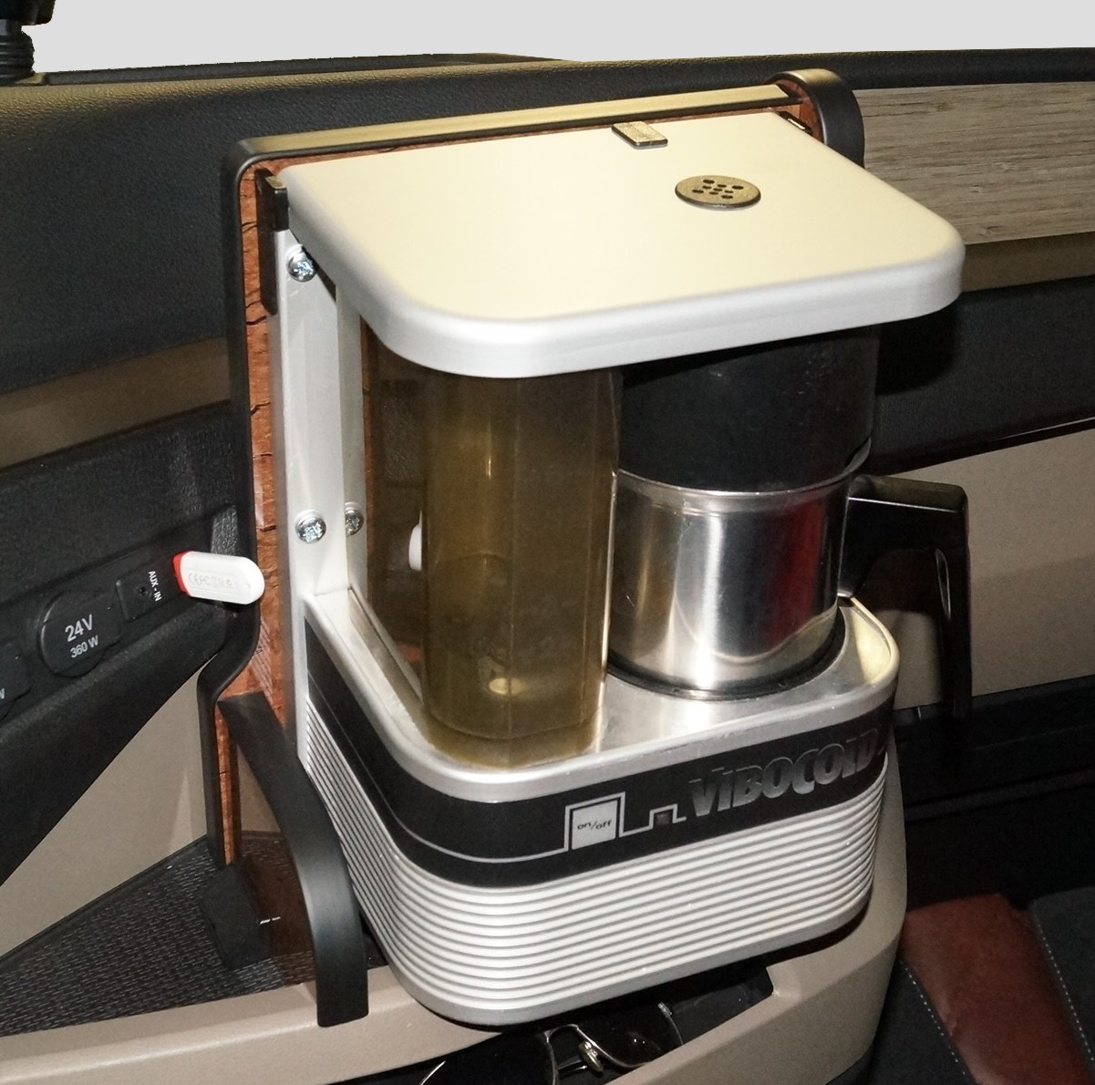 Product Image for Bord passande man tgx trä 2020,för kaffebryggare